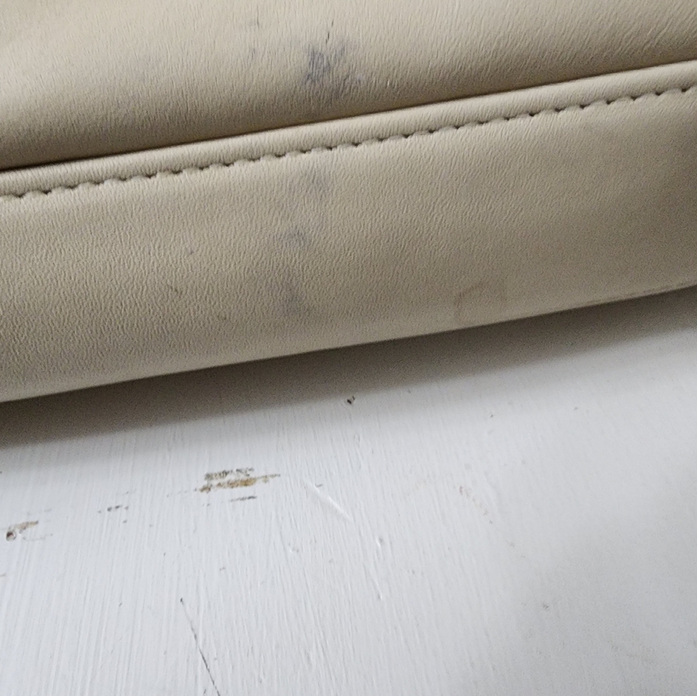 Vintage Coach Ridgefield Flap - Picture 10 of 15